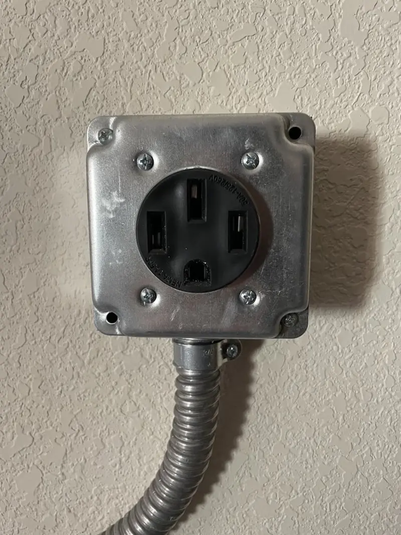 NEMA 14-50 outlet installed for Smart Home Electrical in Milan